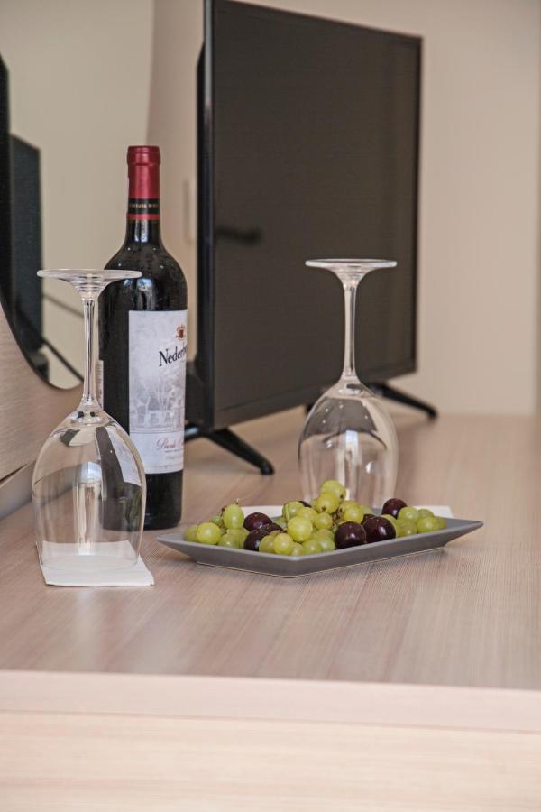 San Georgio Hotel (Adults Only) Агиос Георгиос Пагон Екстериор снимка
