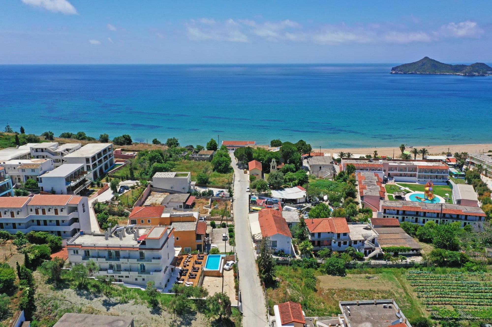 San Georgio Hotel (Adults Only) Агиос Георгиос Пагон Екстериор снимка