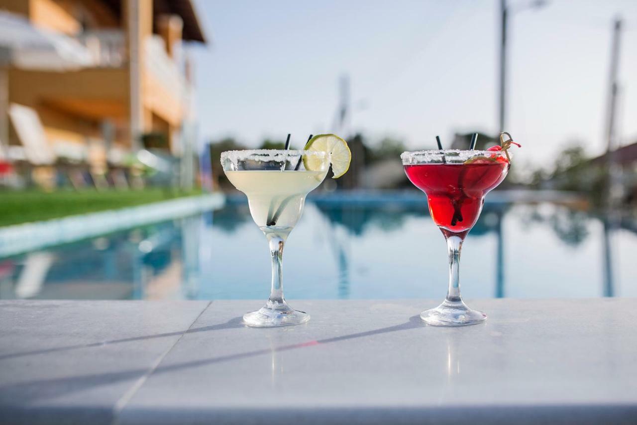 San Georgio Hotel (Adults Only) Агиос Георгиос Пагон Екстериор снимка